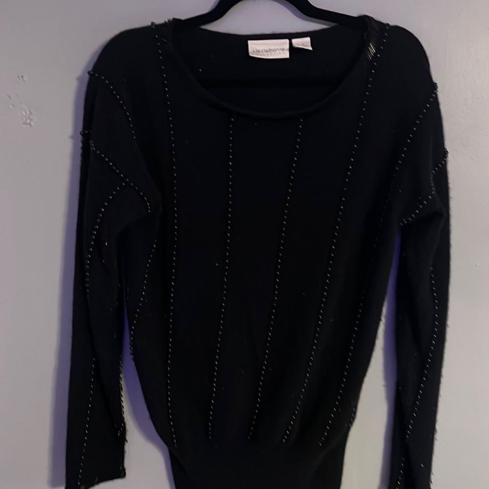 Wonderful condition Liz Claiborne collection top
